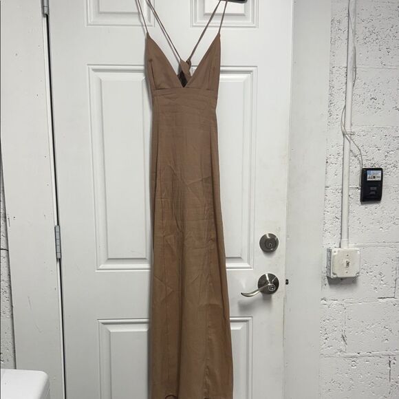 Zara Tan Backless Spaghetti Strap Dress Maxi BRAND NEW Back Zipper Size Small - Picture 1 of 6